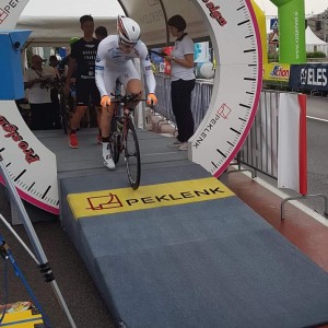 34879378_220910192045413_6007834841016434688_n